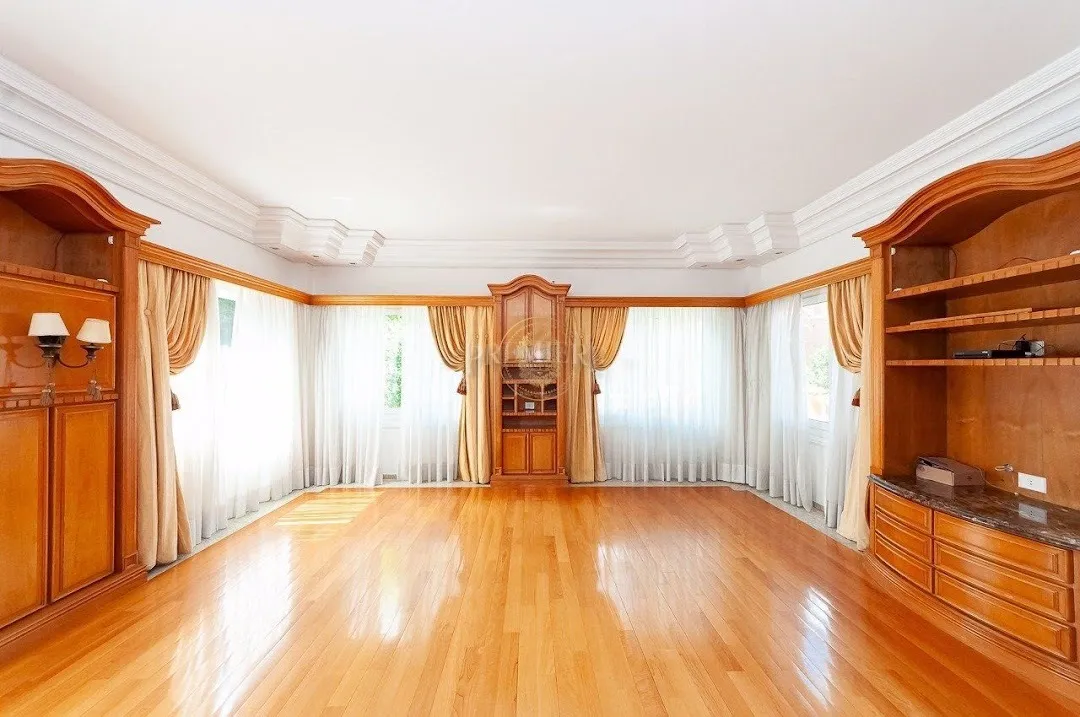 Casa com 4 suítes e jardim privativo, 7 banheiros — photo 12