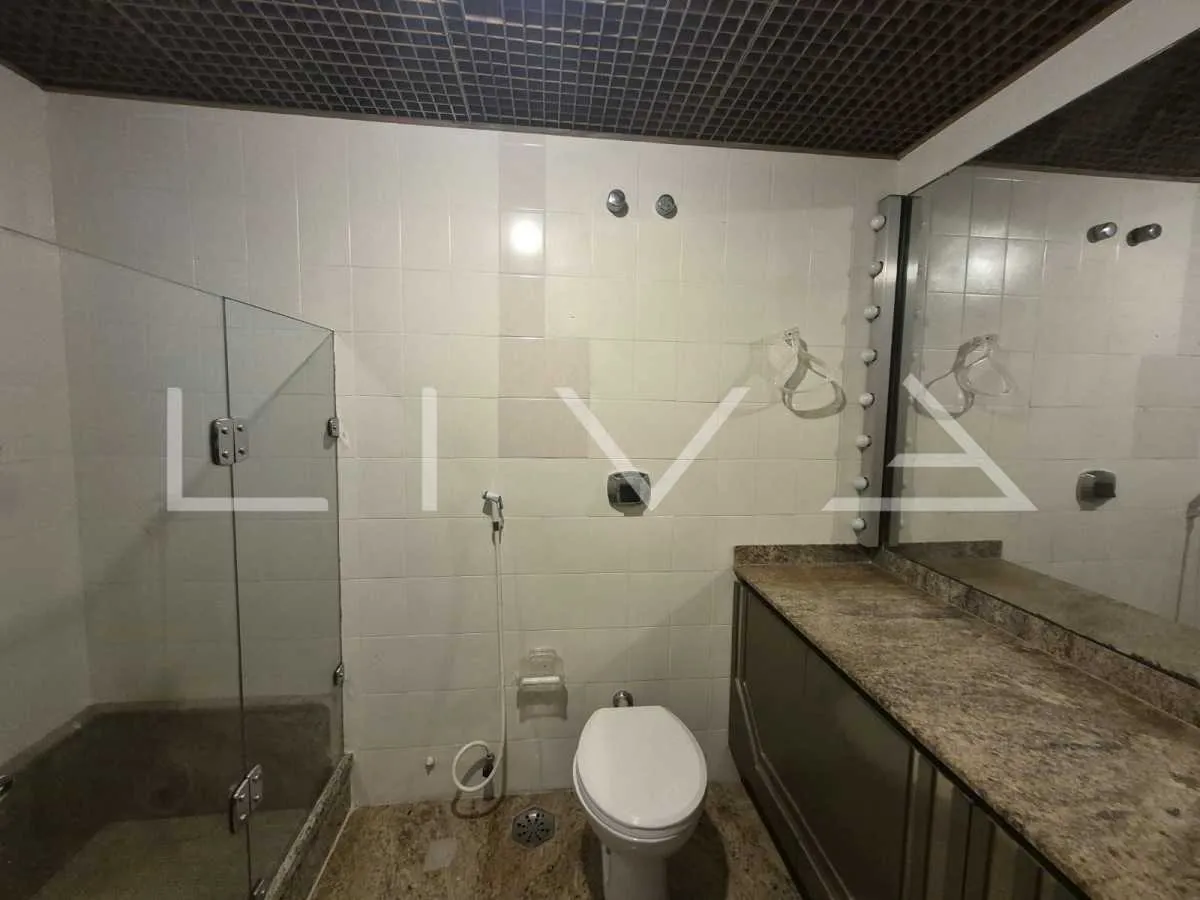 Furnished apartment, 167 m², with a bathtub — photo 2