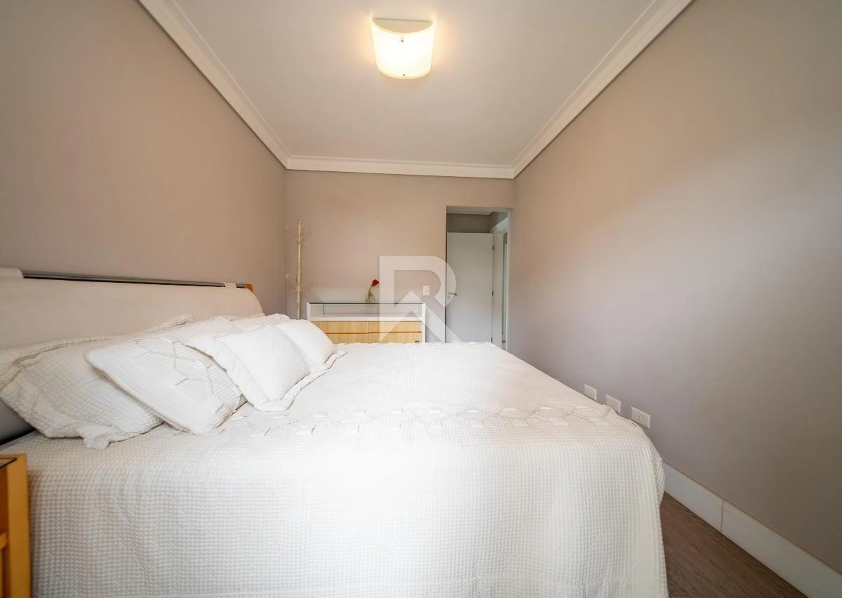 Furnished house, 400 m², with a bathtub — photo 35