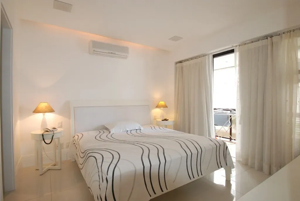 Furnished apartment with 2 bedrooms and open kitchen — photo 14
