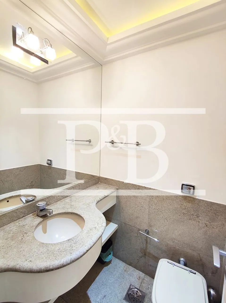 Apartamento para alugar com 3 dormitórios e varanda de vidro — photo 5