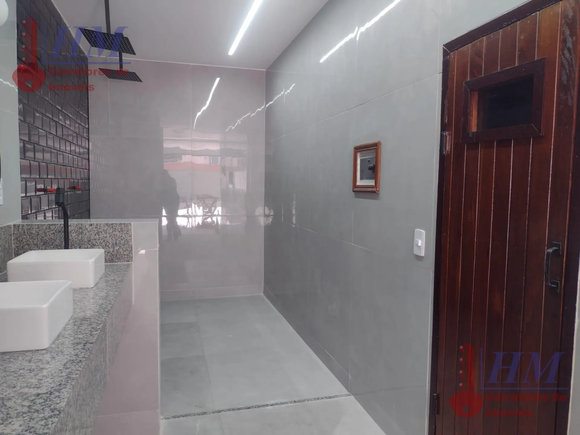 Furnished apartment, 67 m², with a glass-enclosed balcony — photo 48