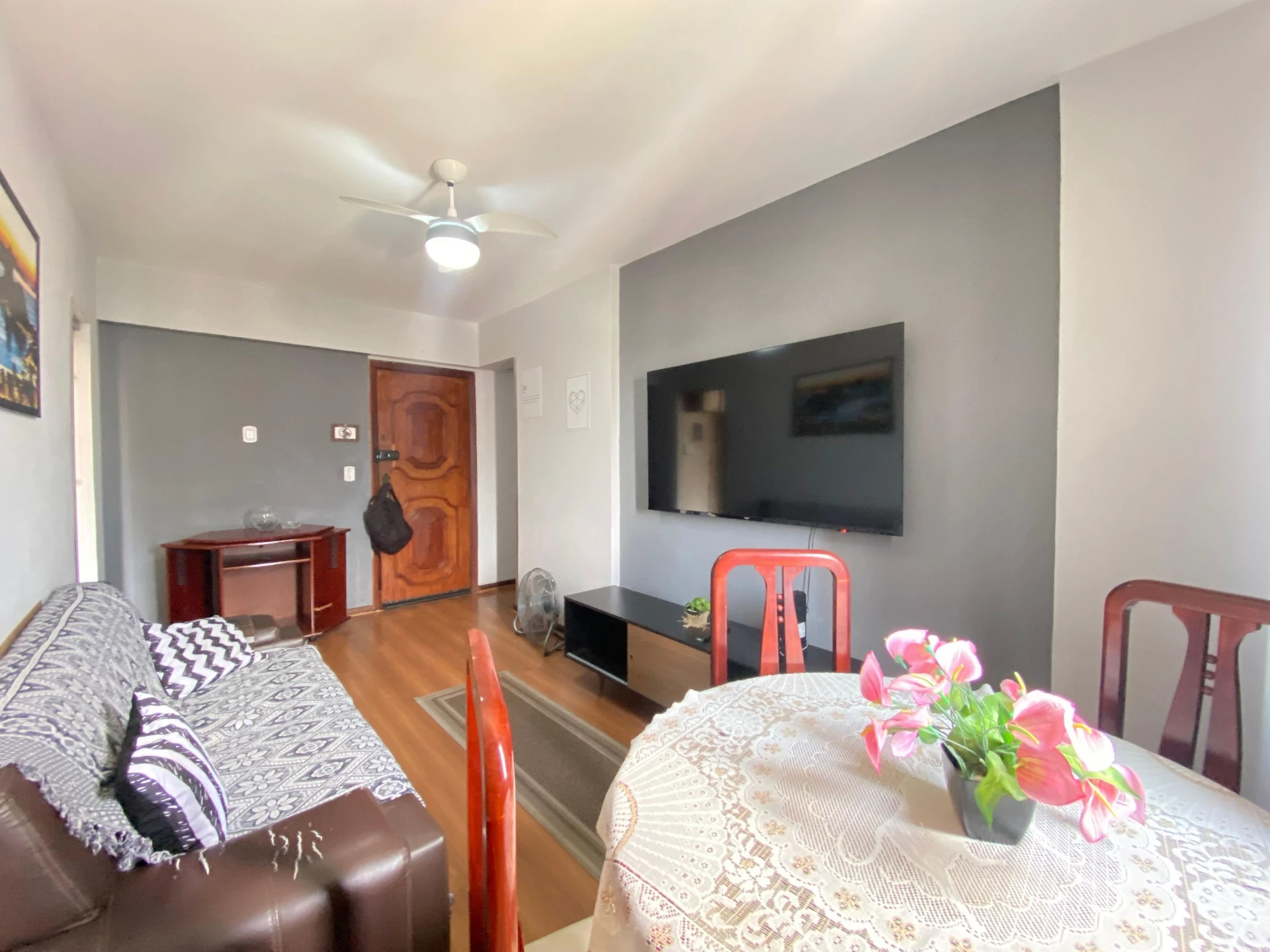 Furnished 2-bedroom apartment with 1 parking space — photo 19