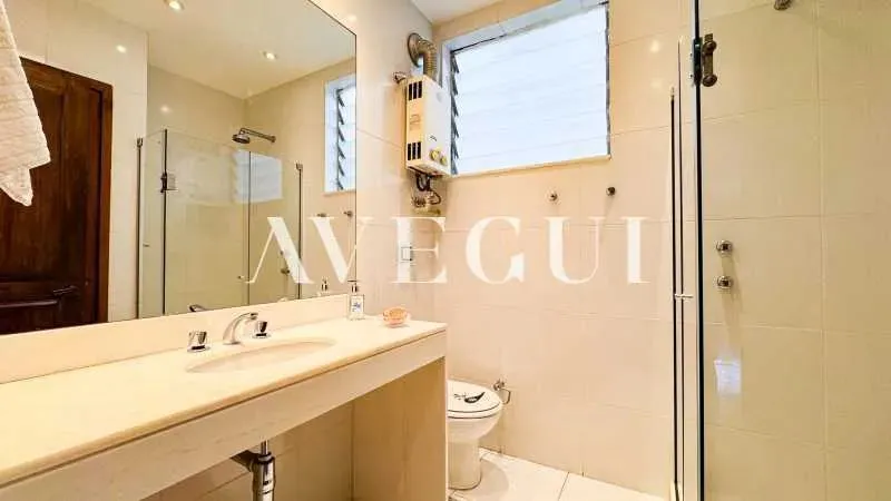 Duplex penthouse with 480 m², 4 bedrooms and 5 baths — photo 19