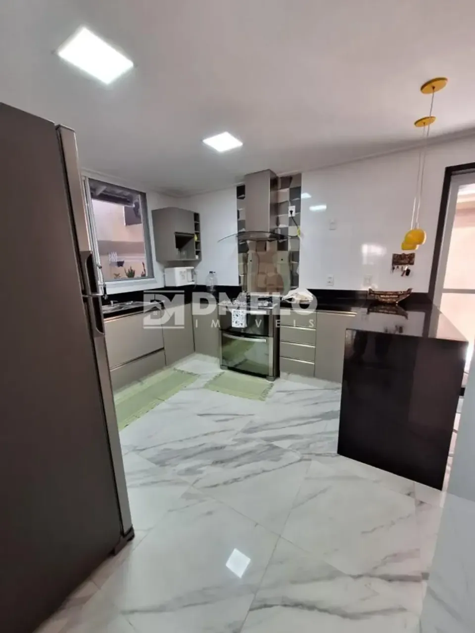 Furnished house with 4 bedrooms and open-plan kitchen — photo 6