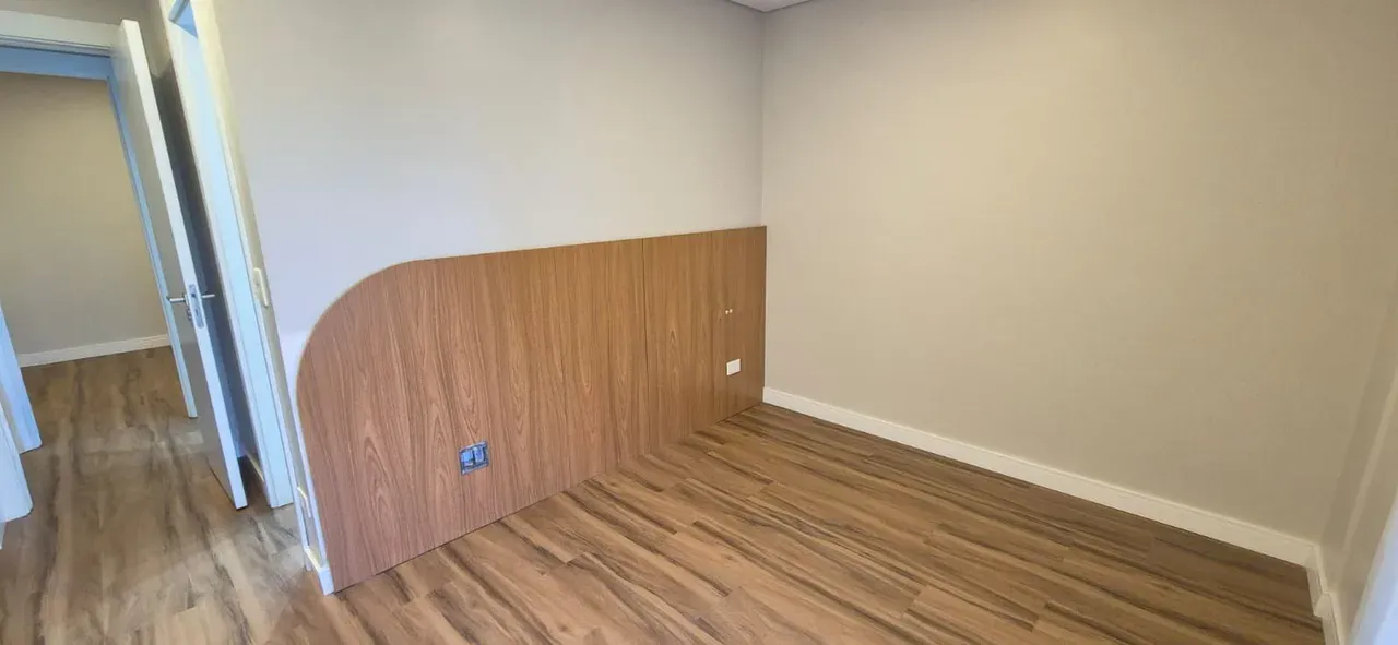 Furnished apartment with a gas open-plan kitchen — photo 36