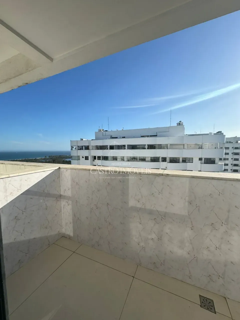 3-bedroom penthouse with 184 m² — photo 18