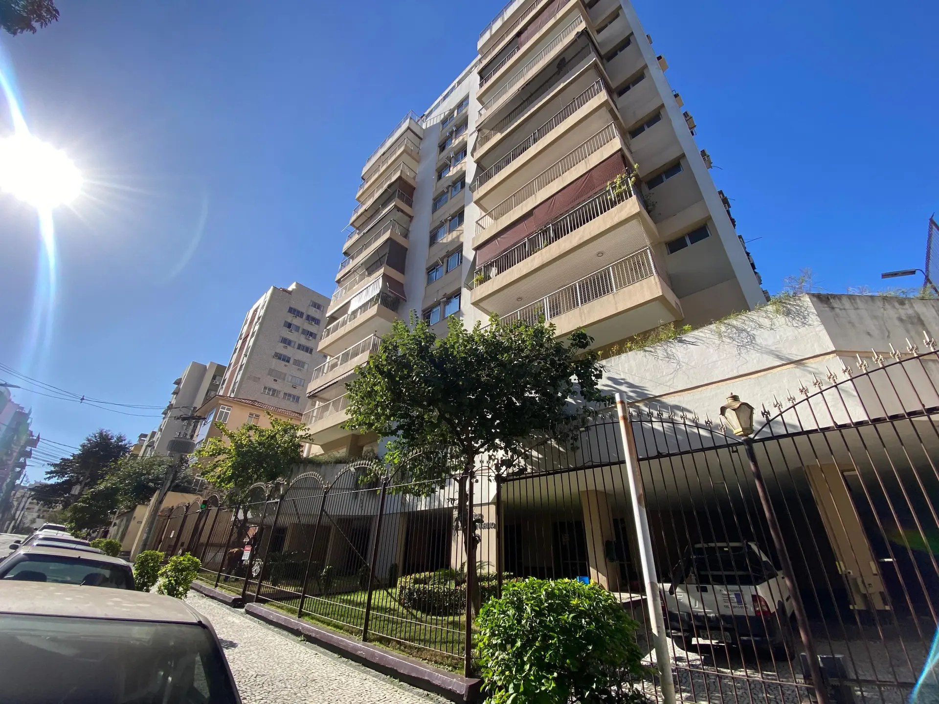 Орендна квартира з 3 спальнями та балконом — photo 72