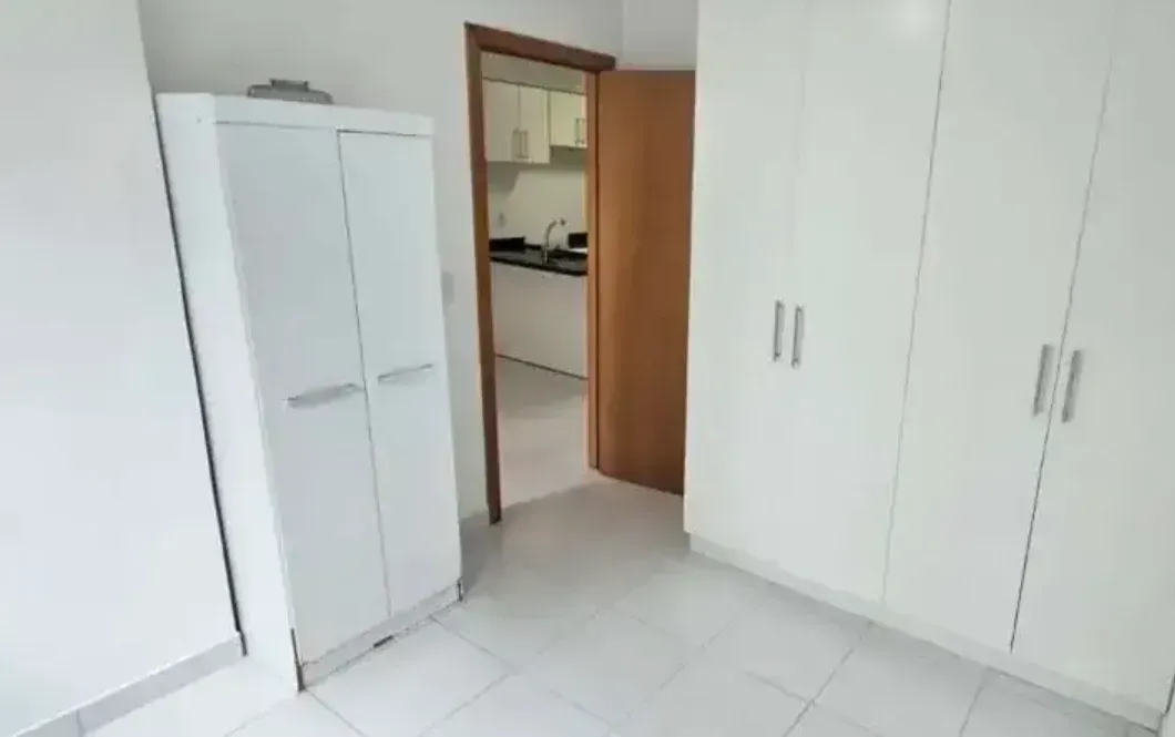 1-bedroom 1-bath apartment with a balcony — photo 5
