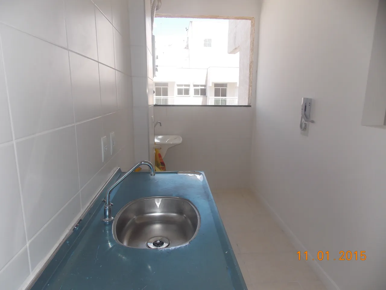Apartment with 2 bedrooms and a closed-off kitchen — photo 4