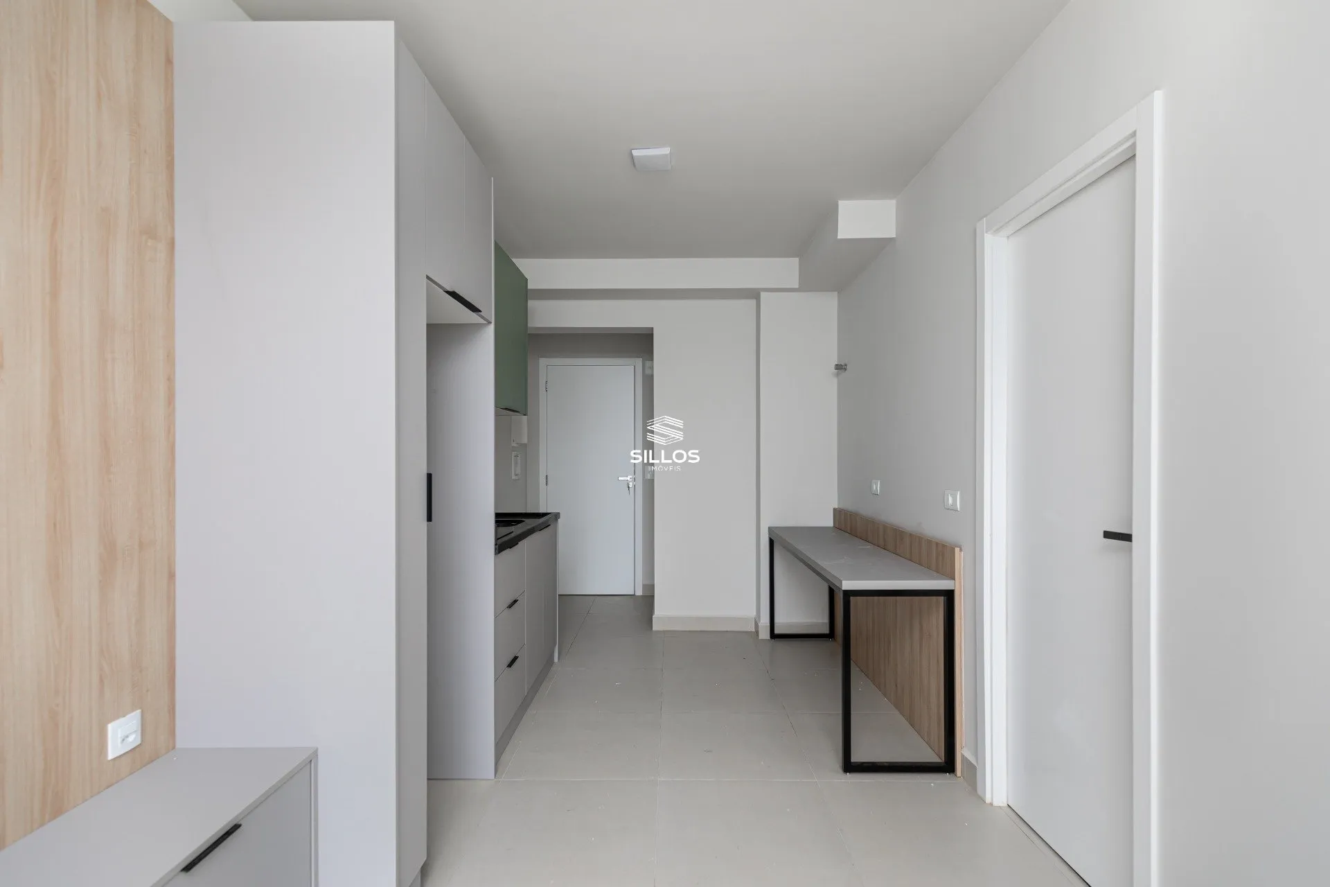 One-bedroom apartment with a washing machine in Curitiba — photo 11
