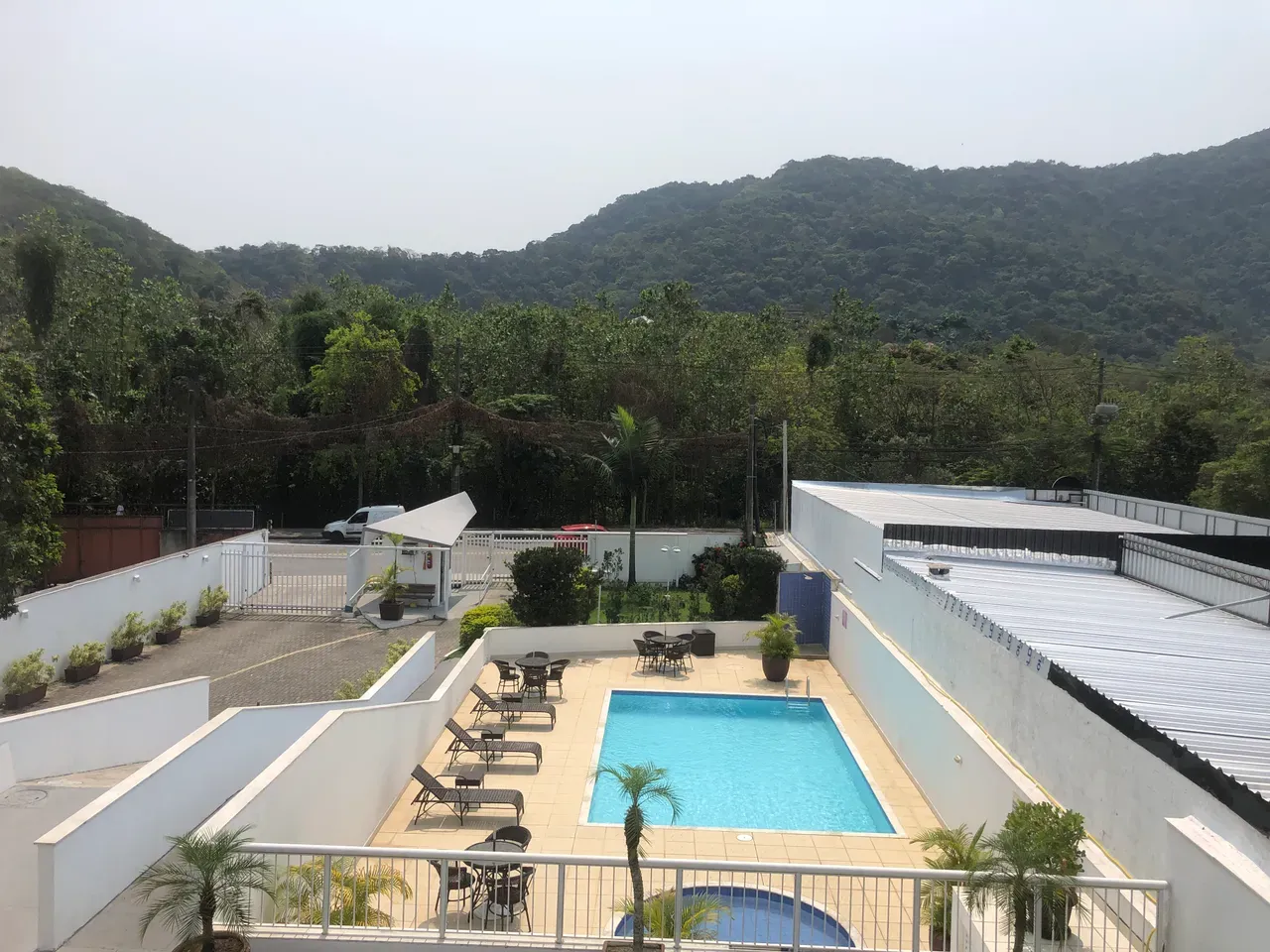 Mountain view in a 2-bedroom apartment, 73 m² — photo 12