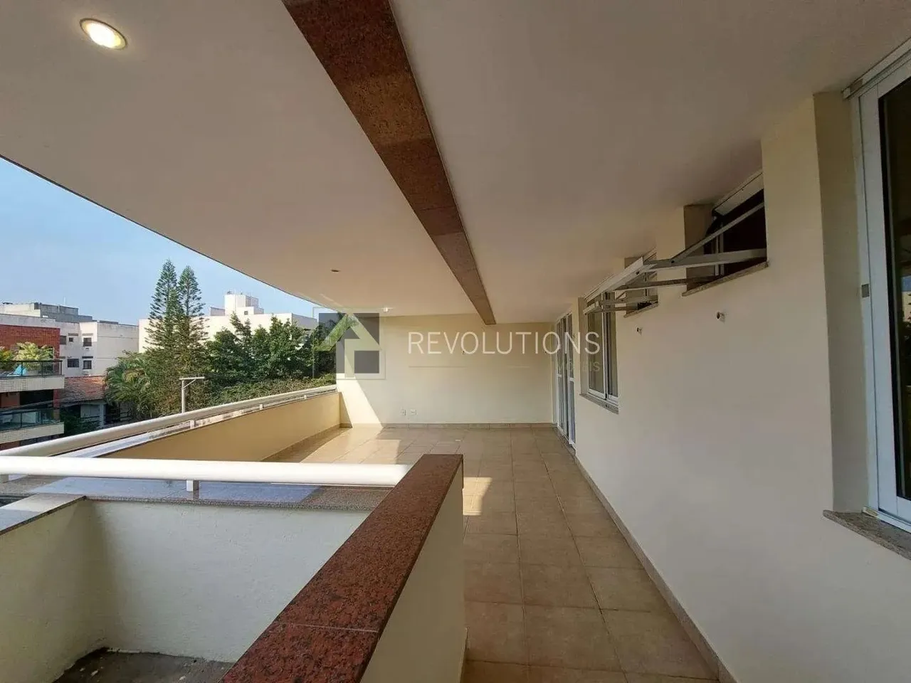 Apartamento com ar-condicionado, varanda e 3 banheiros — photo 14