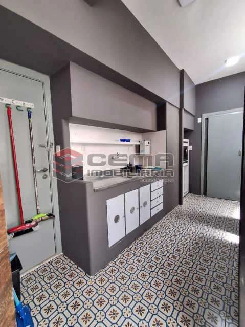2-bedroom apartment with balcony and in-home laundry — photo 4