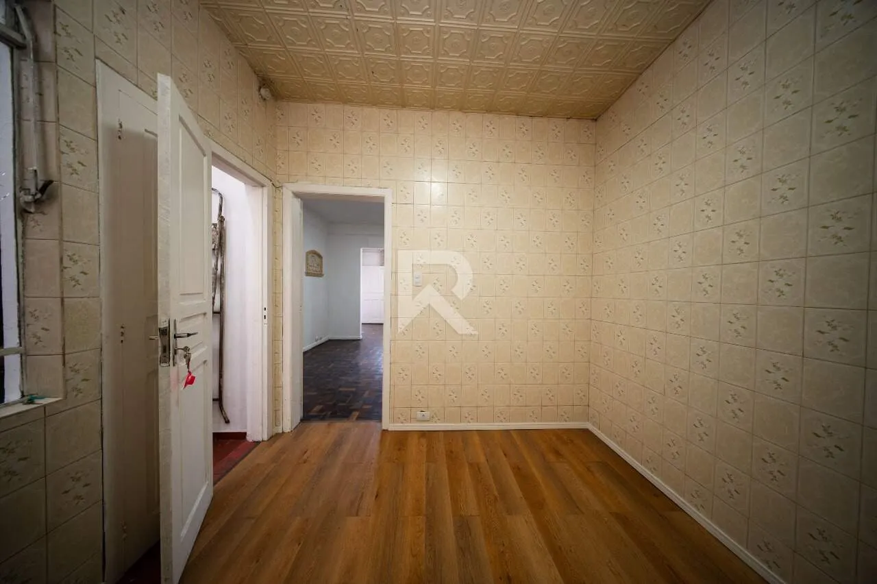 Rental house with laundry area and 5 bedrooms — photo 33
