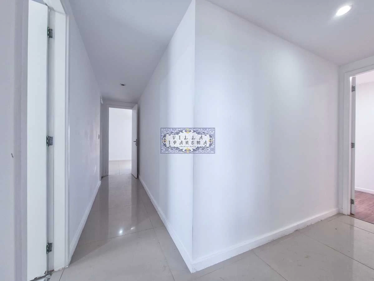 Apartment, 381 m², with a water view — photo 20