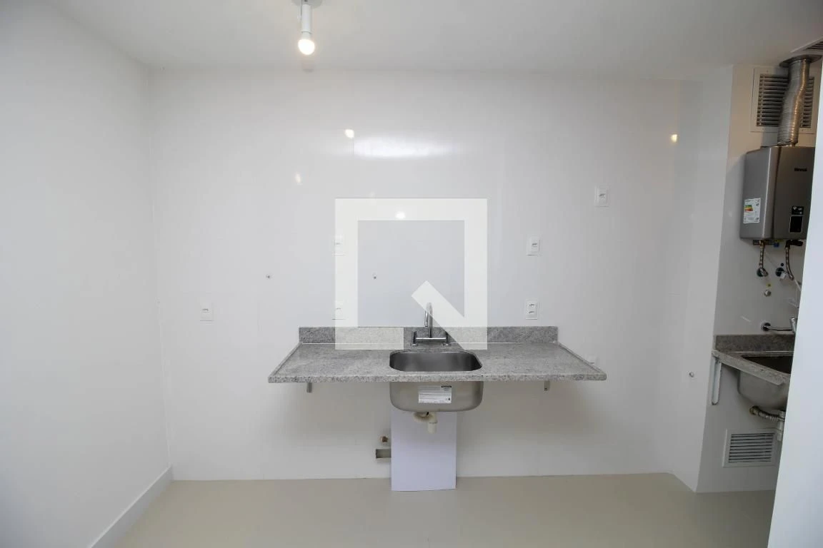 Unfurnished apartment with 2 bedrooms, 1 en-suite — photo 45