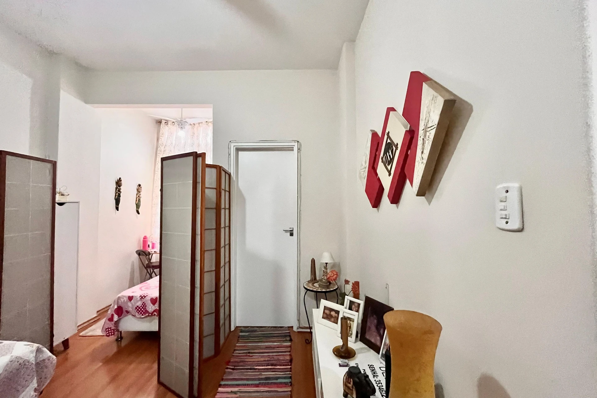 Furnished 1-bedroom apartment with 1 bathroom — photo 12