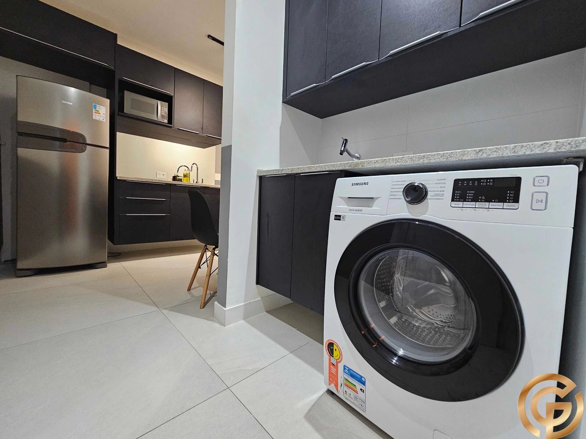 Furnished apartment, 39 m², with a washing machine — photo 10