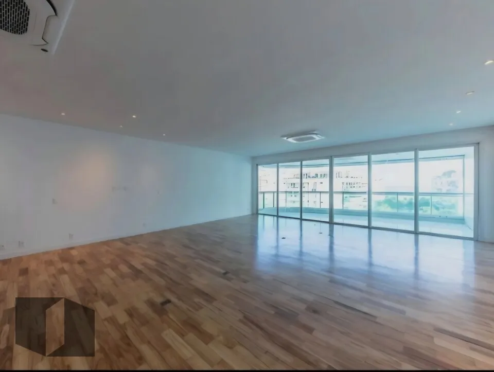 Penthouse with 5 bedrooms and balcony BBQ — photo 22
