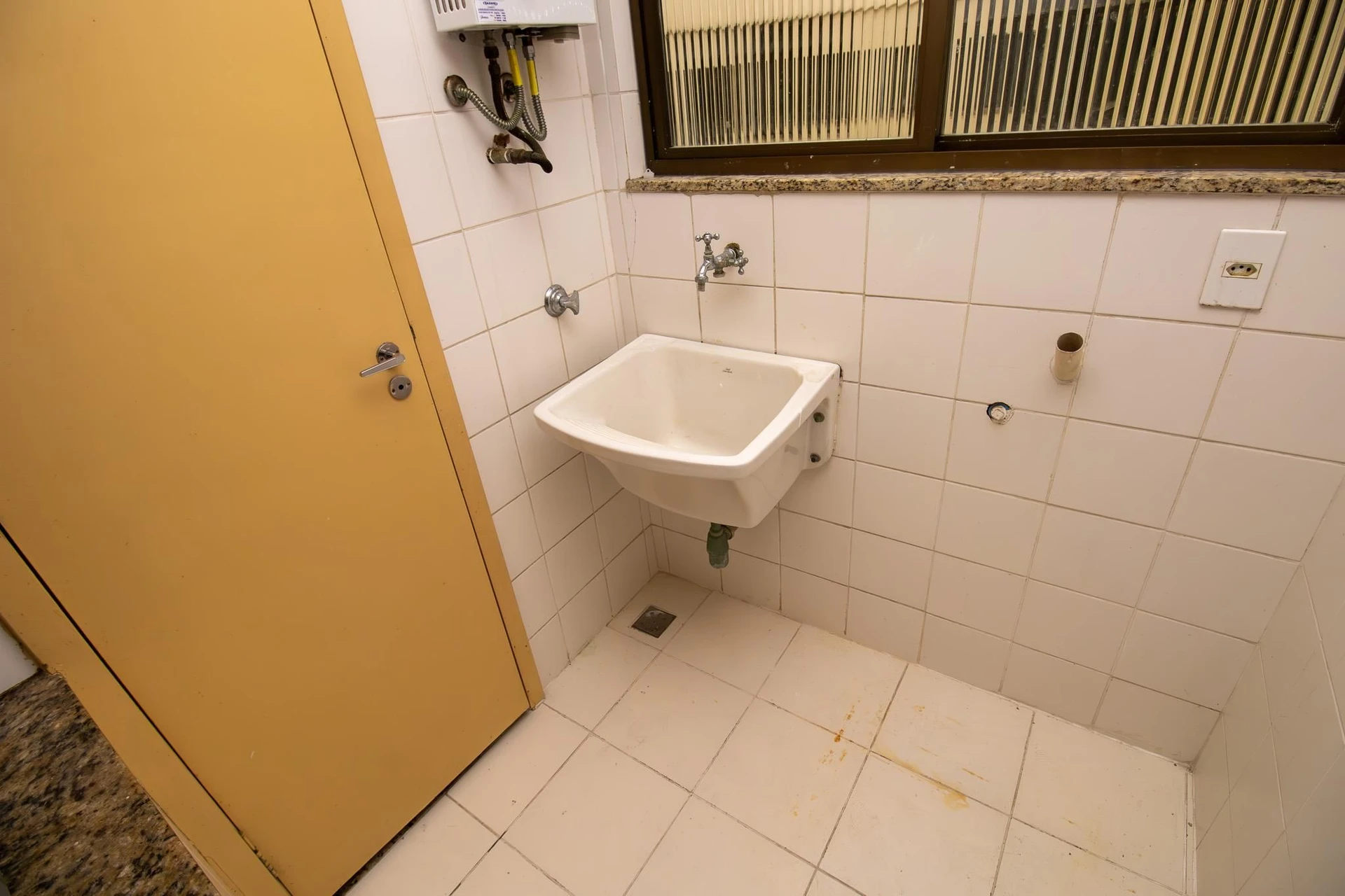 3-bedroom apartment, 1 with its own bathroom, 100 m² — photo 29