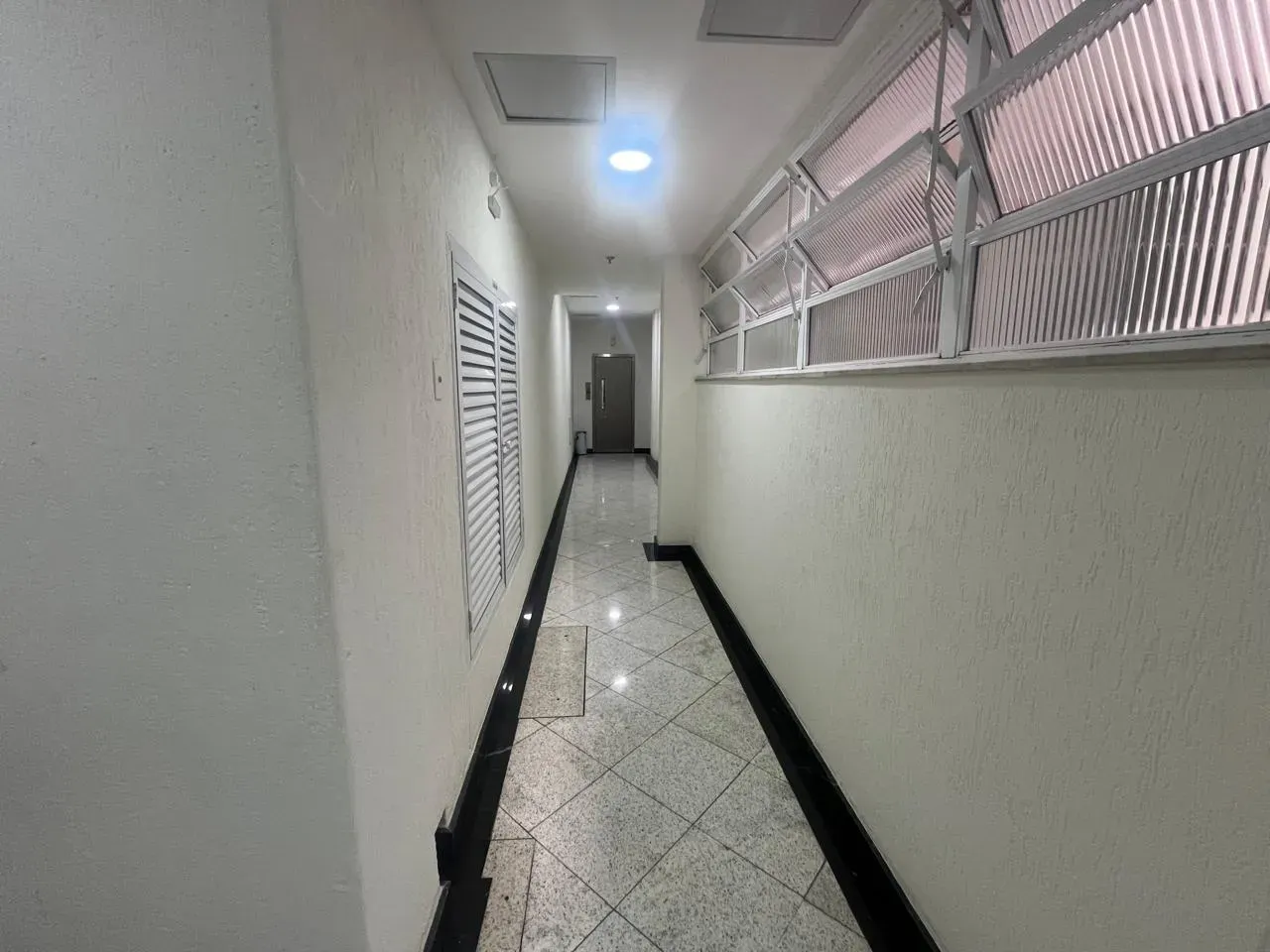 80 m² apartment with 2 bedrooms and a washing machine — photo 23