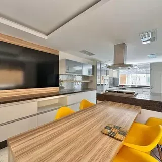 Casa de 550 m² com varanda gourmet e espaço de home office — photo 8