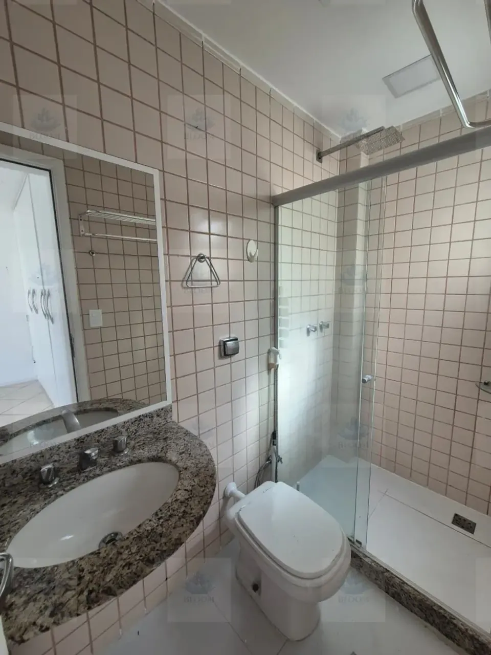 380 m² apartment with 3 bedrooms, 4 bathrooms — photo 17