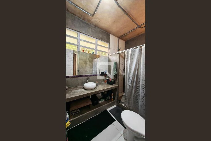 Casa mobiliada com cozinha americana, 3 quartos e jardim — photo 17