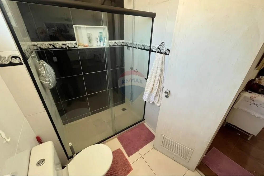 Furnished 4-bedroom apartment with 2 baths and 183 m² — photo 23