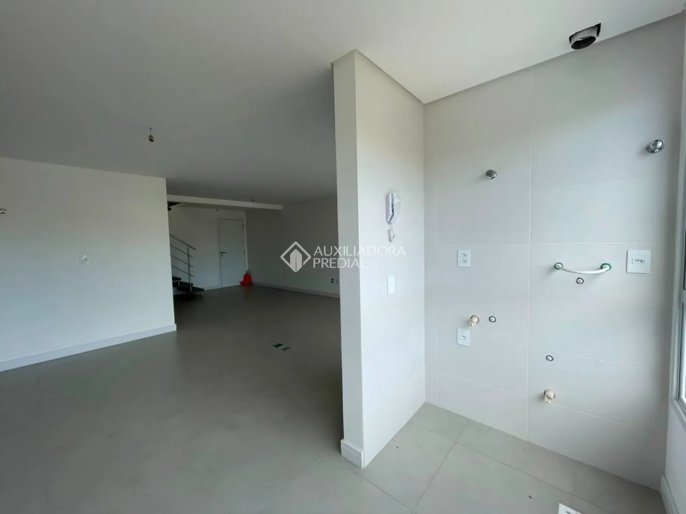 Cobertura com sacada, home office e 2 quartos (1 suíte) — photo 26