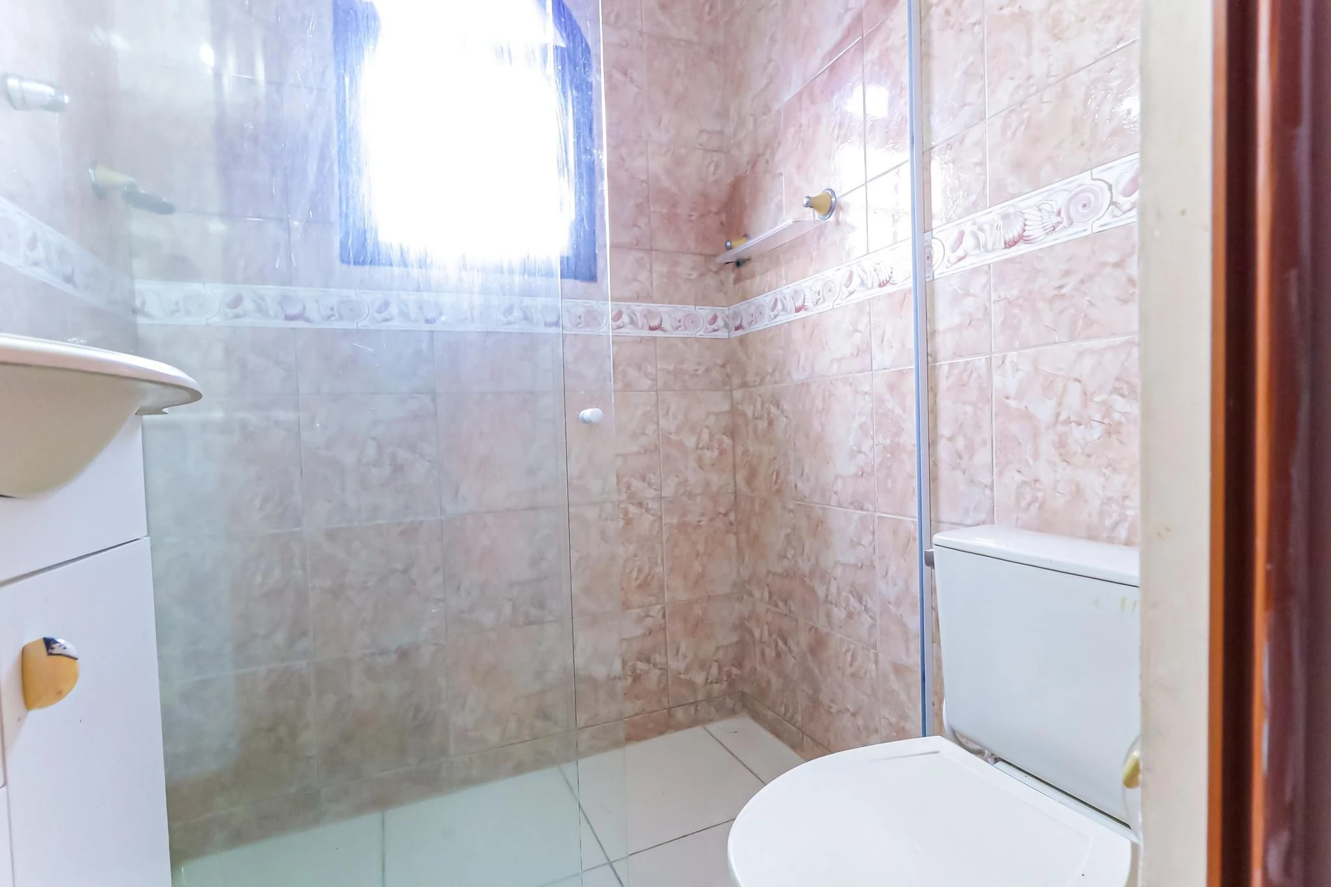3-bedroom house, all with their own bathrooms, 100 m² — photo 29