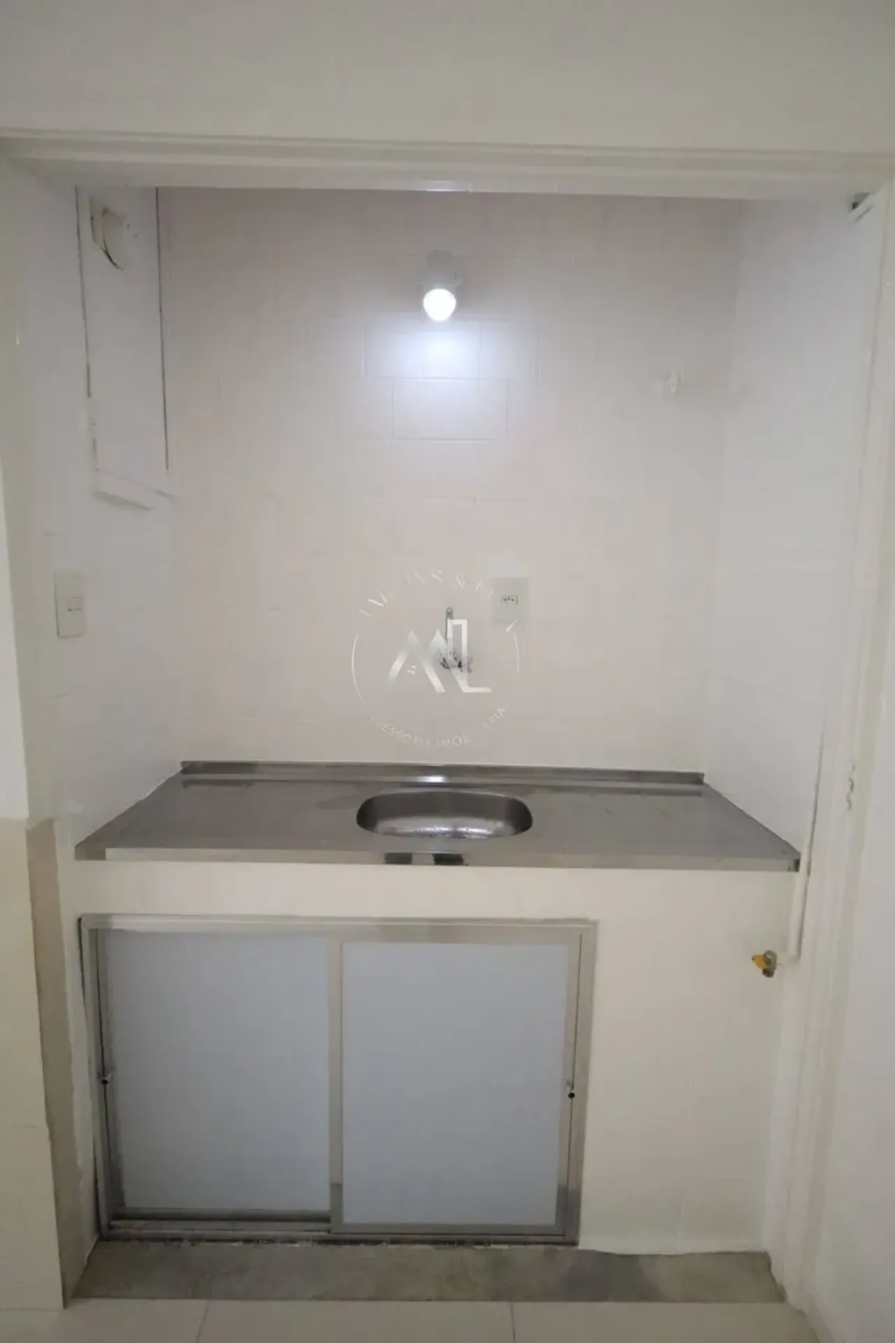 Conjugado de 22 m² no 1º andar com chuveiro elétrico — photo 5