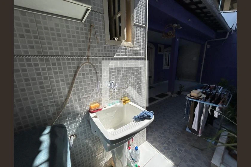 One-bedroom house with a grill on the balcony — photo 11