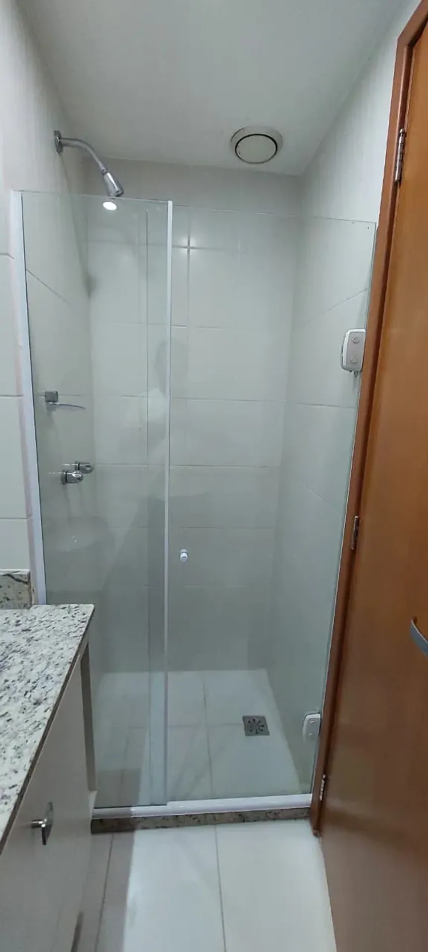 Unfurnished 2-bedroom apartment with 2 bathrooms — photo 21