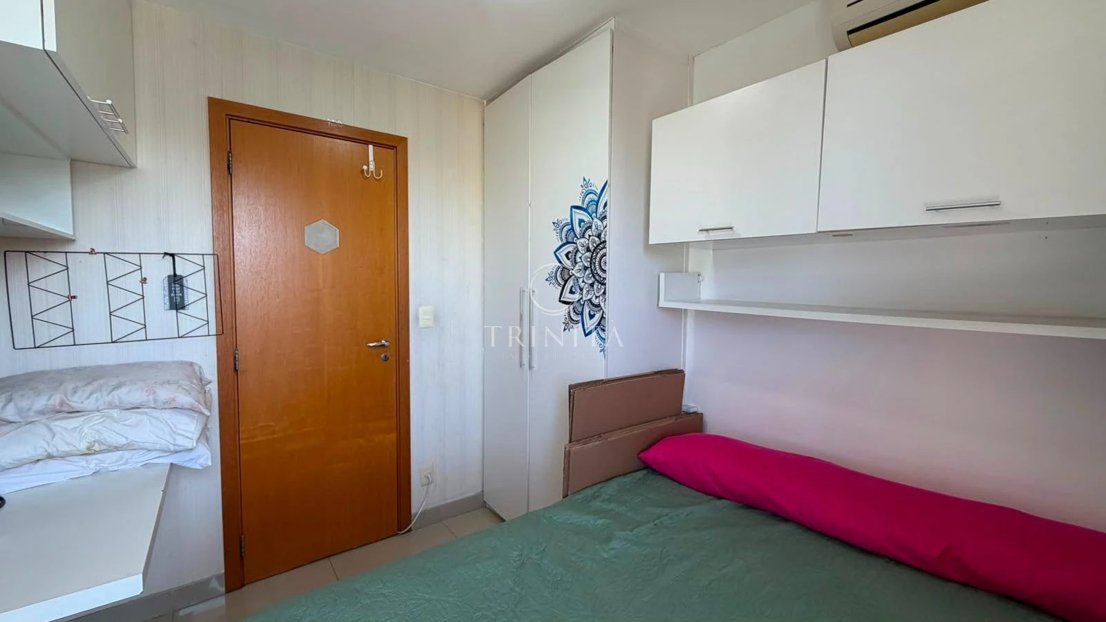 Unfurnished 2-bedroom apartment with 3 bathrooms — photo 22