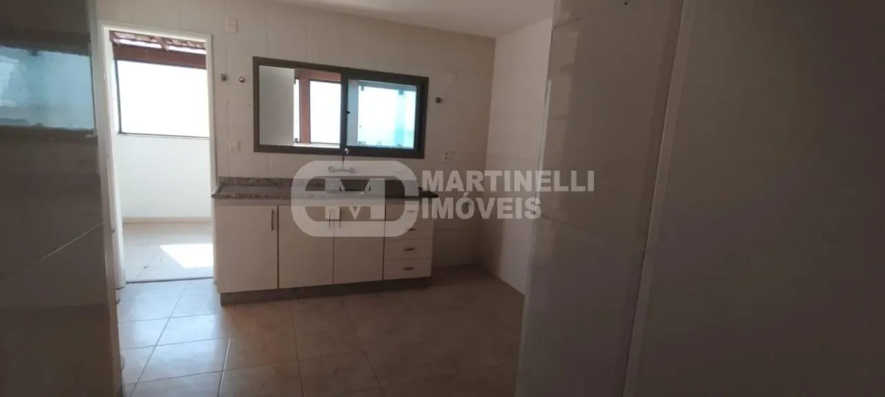 3-bedroom apartment with 5 bathrooms and a terrace — photo 2