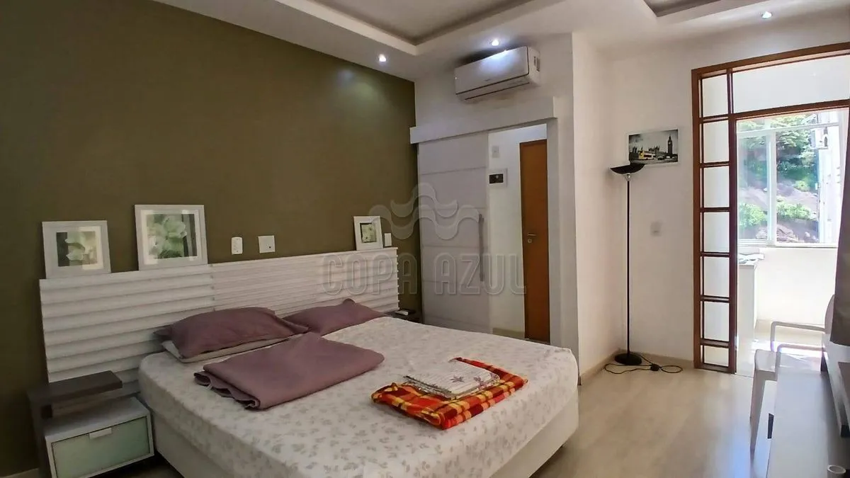 One-bedroom apartment with a mountain view in Rio de Janeiro — photo 29