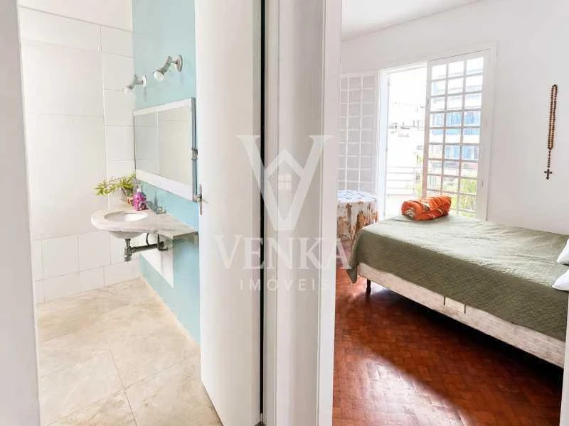 Unfurnished linear penthouse 210 m² with 3 bedrooms — photo 4