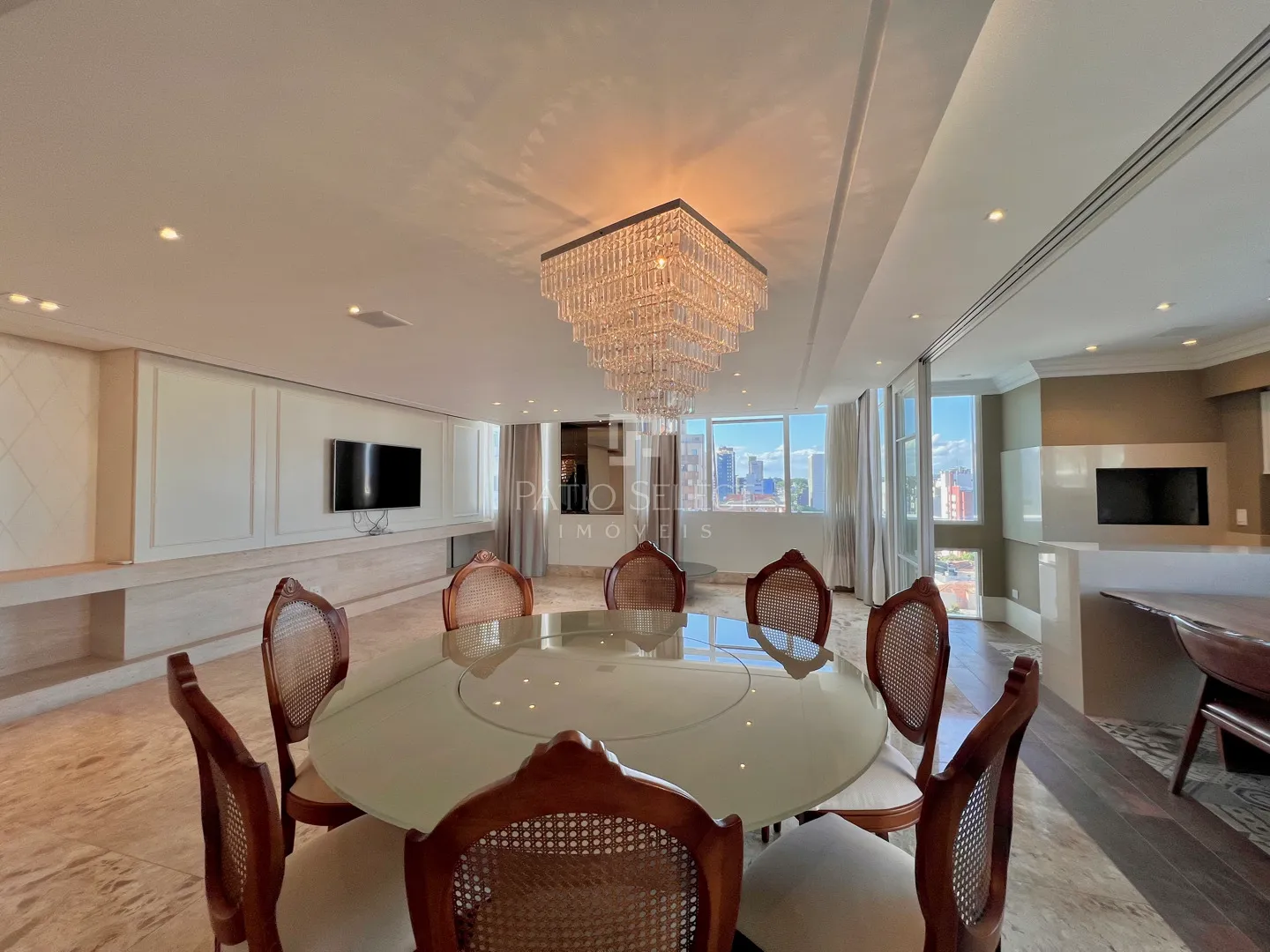 Гардеробная и 3 спальни: квартира 180 м² — photo 8