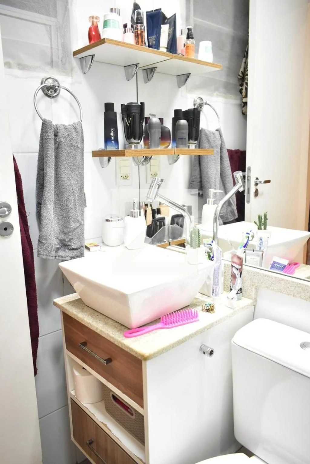 Furnished apartment with open-plan kitchen and 2 bedrooms — photo 36
