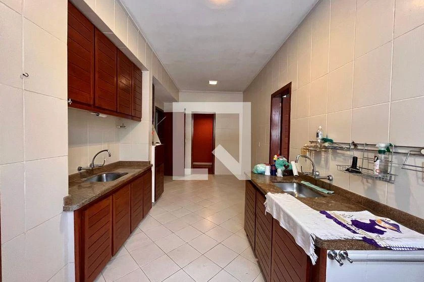 3-bedroom apartment with a water view in Rio de Janeiro — photo 45