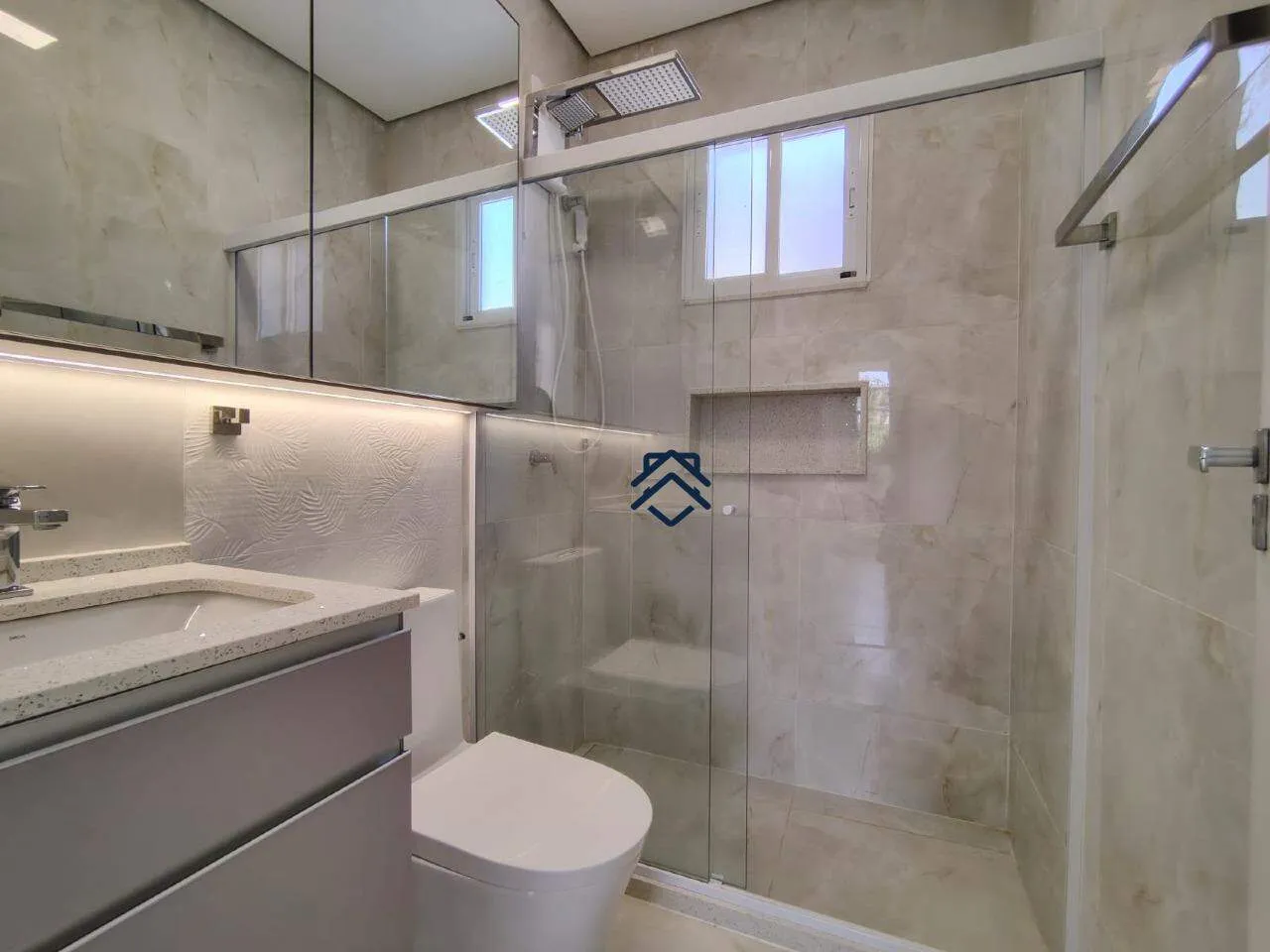 Duplex house with open-plan kitchen and 2 bedrooms — photo 26
