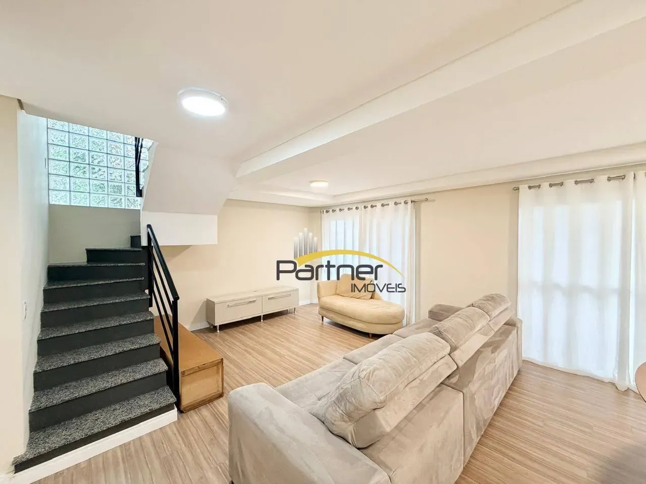 3-bedroom house with a walk-in closet in Curitiba