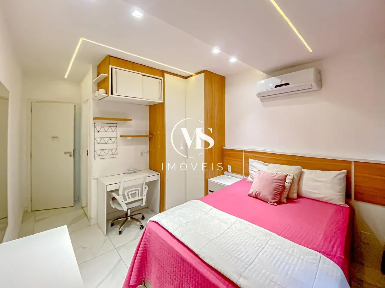 Ванна та 3 спальні: квартира 250 м² — photo 11