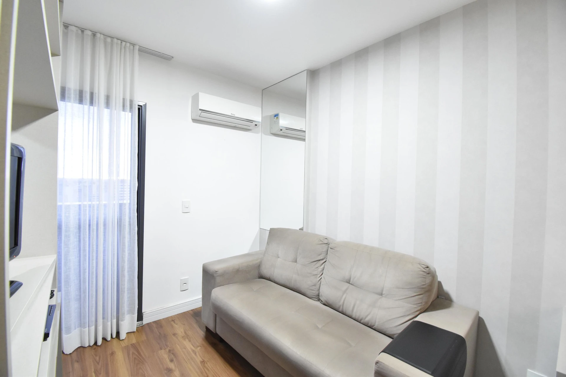 Меблированная студия 35 м² — photo 35