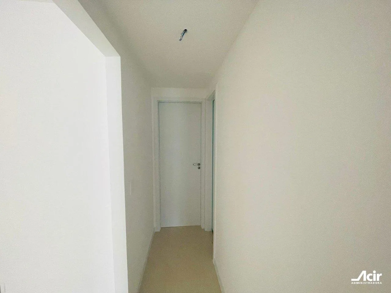 2-bedroom apartment in a building with a gym — photo 19