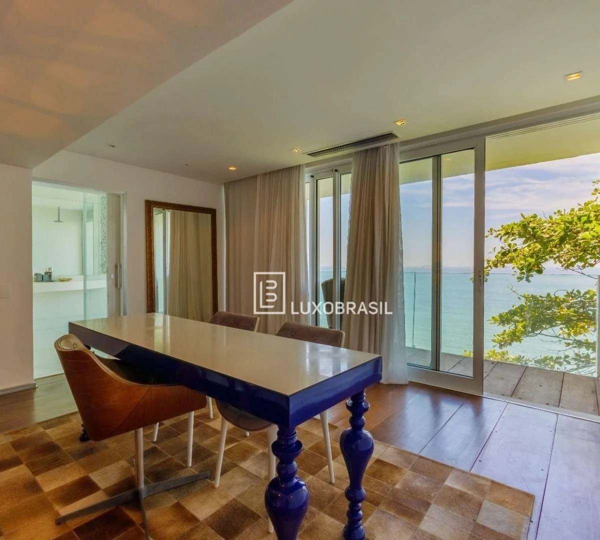 Furnished 800 m² house with 5 en-suite bedrooms — photo 22