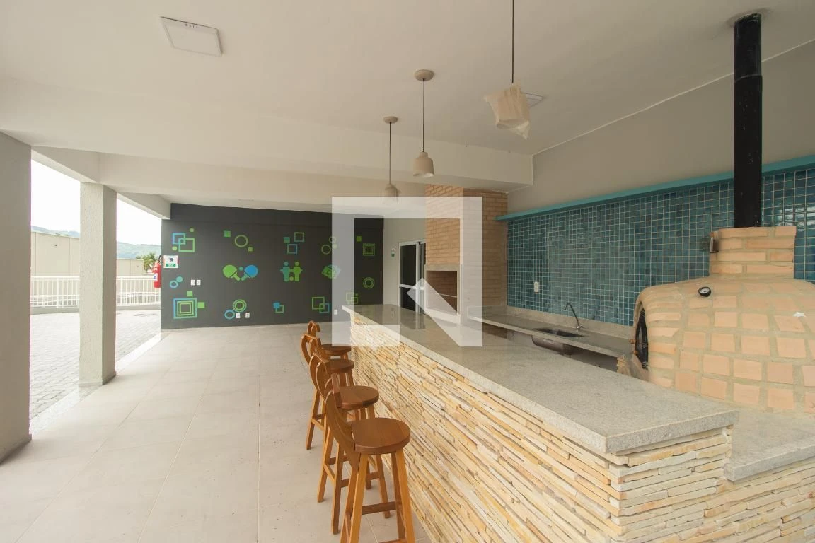 Apartamento de 2 quartos em condomínio com academia — photo 9