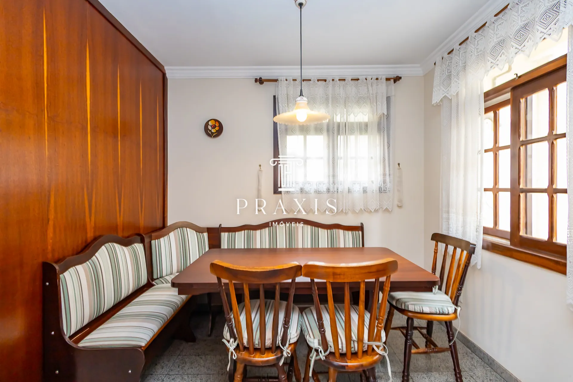 207 m² house with 5 bedrooms, 2 suites and 2 parking — photo 15